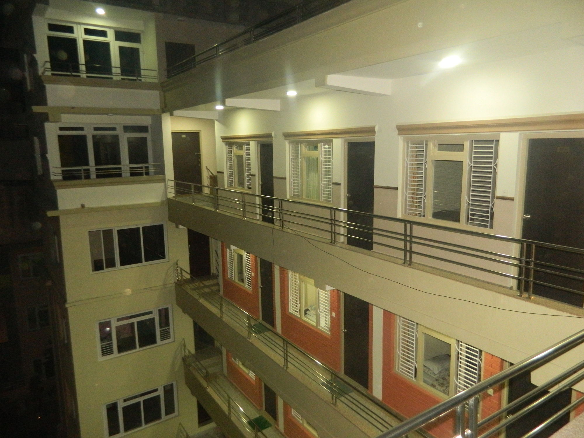 Om Tara Guest House Pvt Ltd Катманду Екстер'єр фото